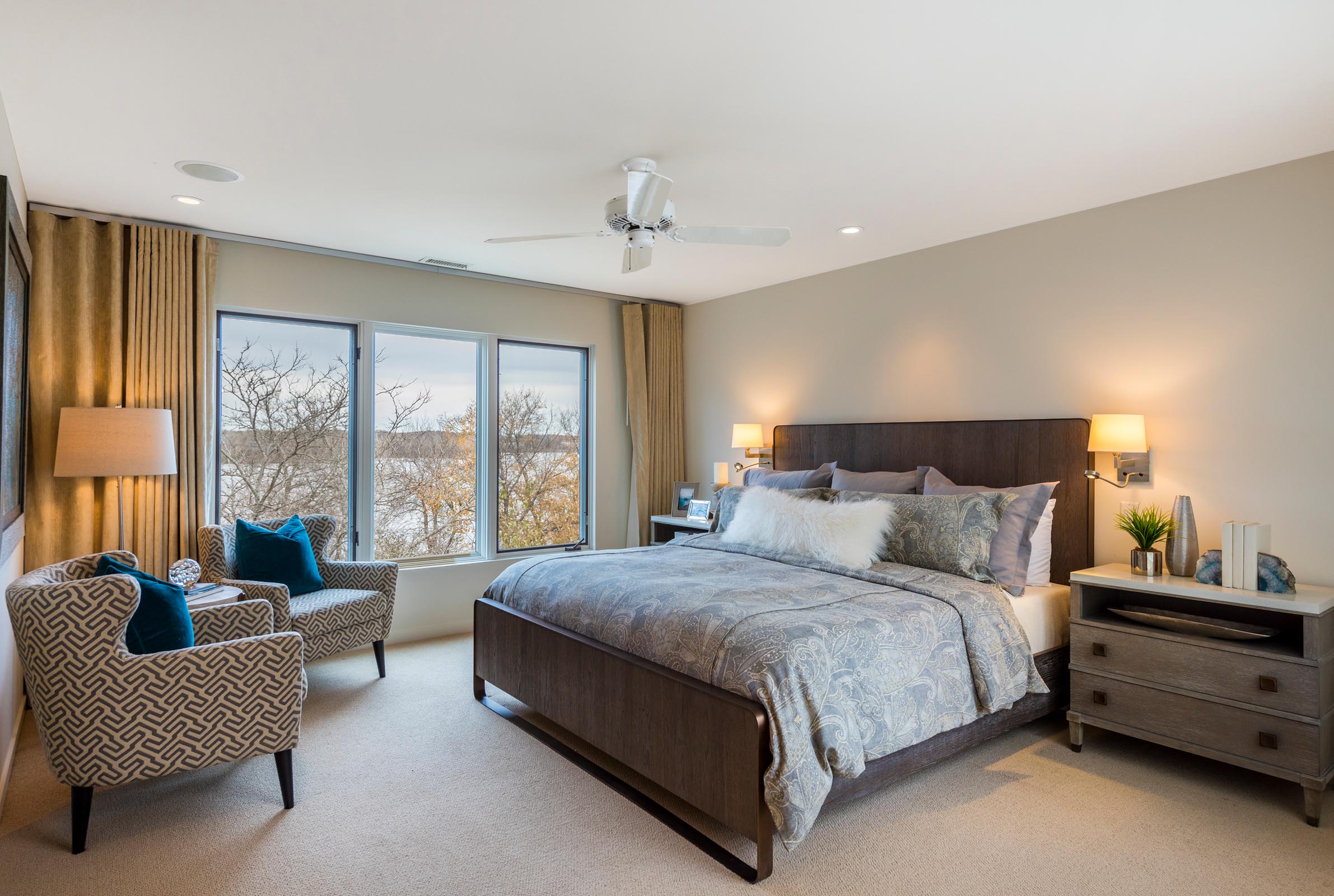 Cedar Lake Contemporary · Ambiance Home Staging