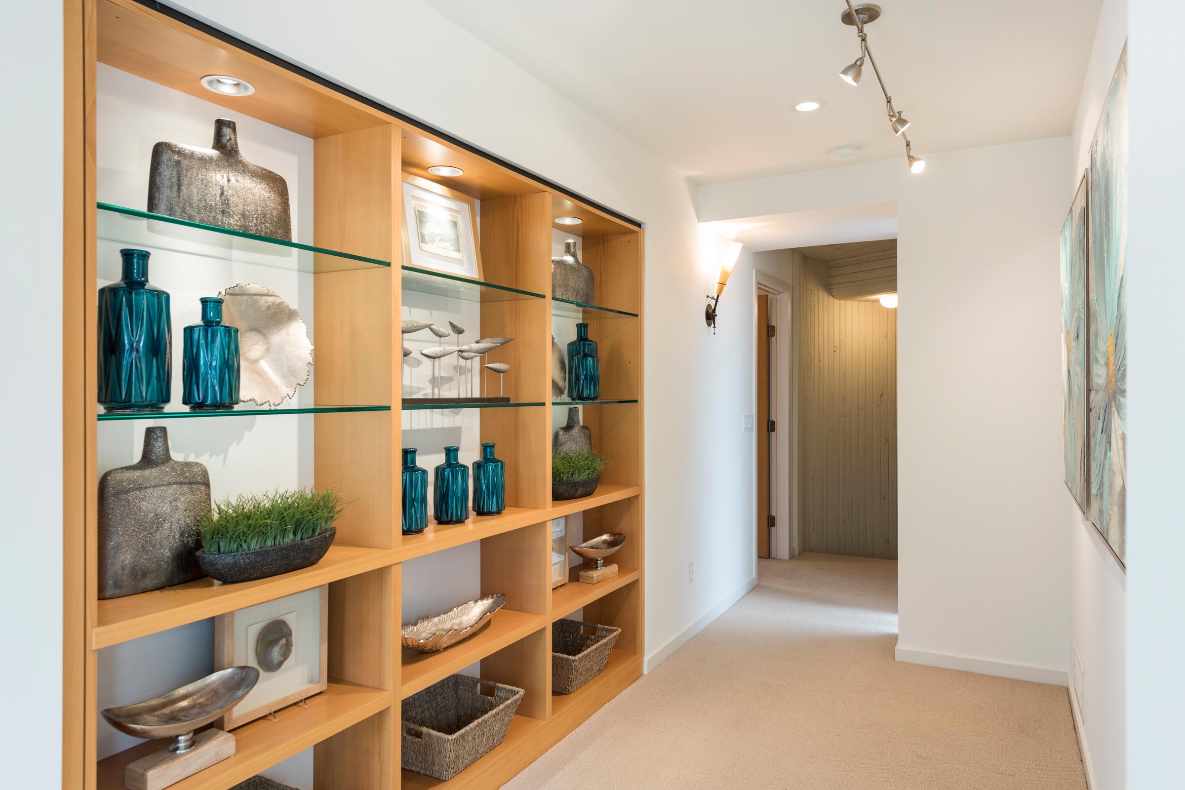 Cedar Lake Contemporary · Ambiance Home Staging